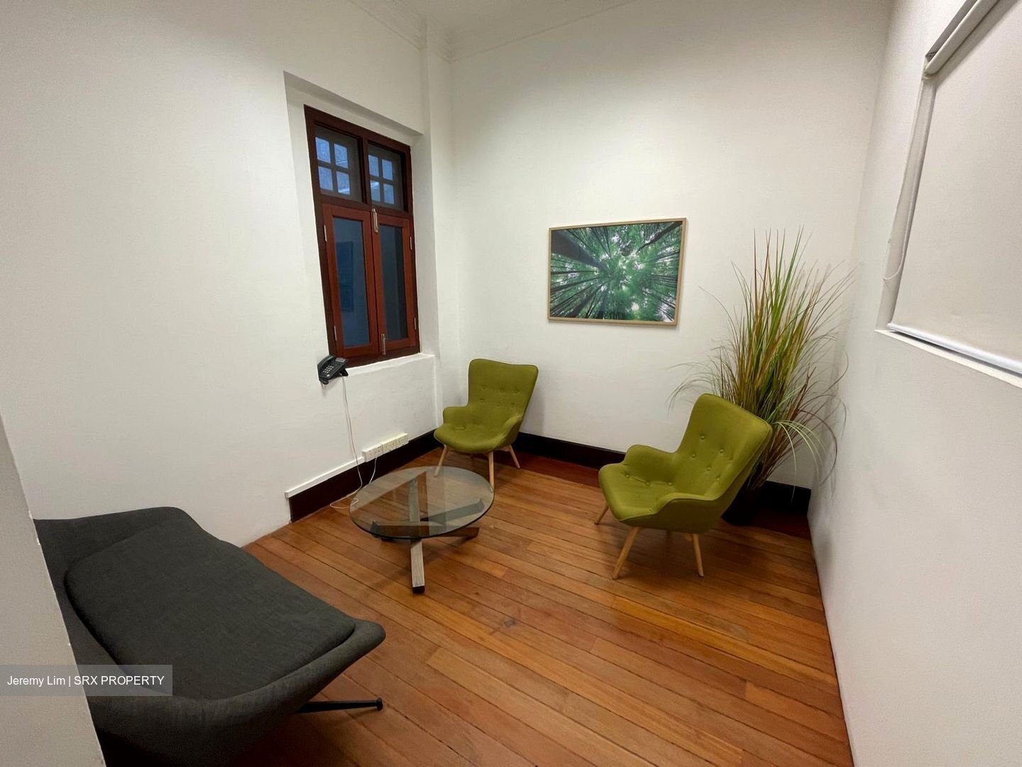 Capital Square (D1), Office #437339381
